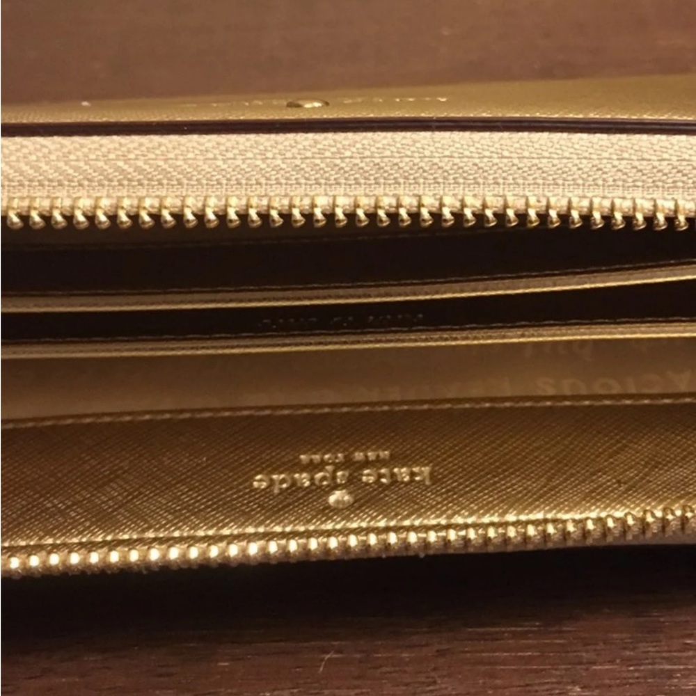 Kate Spade Wallet - Picture 5 of 7